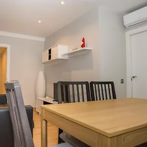 https://apartamento-reus-2.top-hotels-tarragona.com